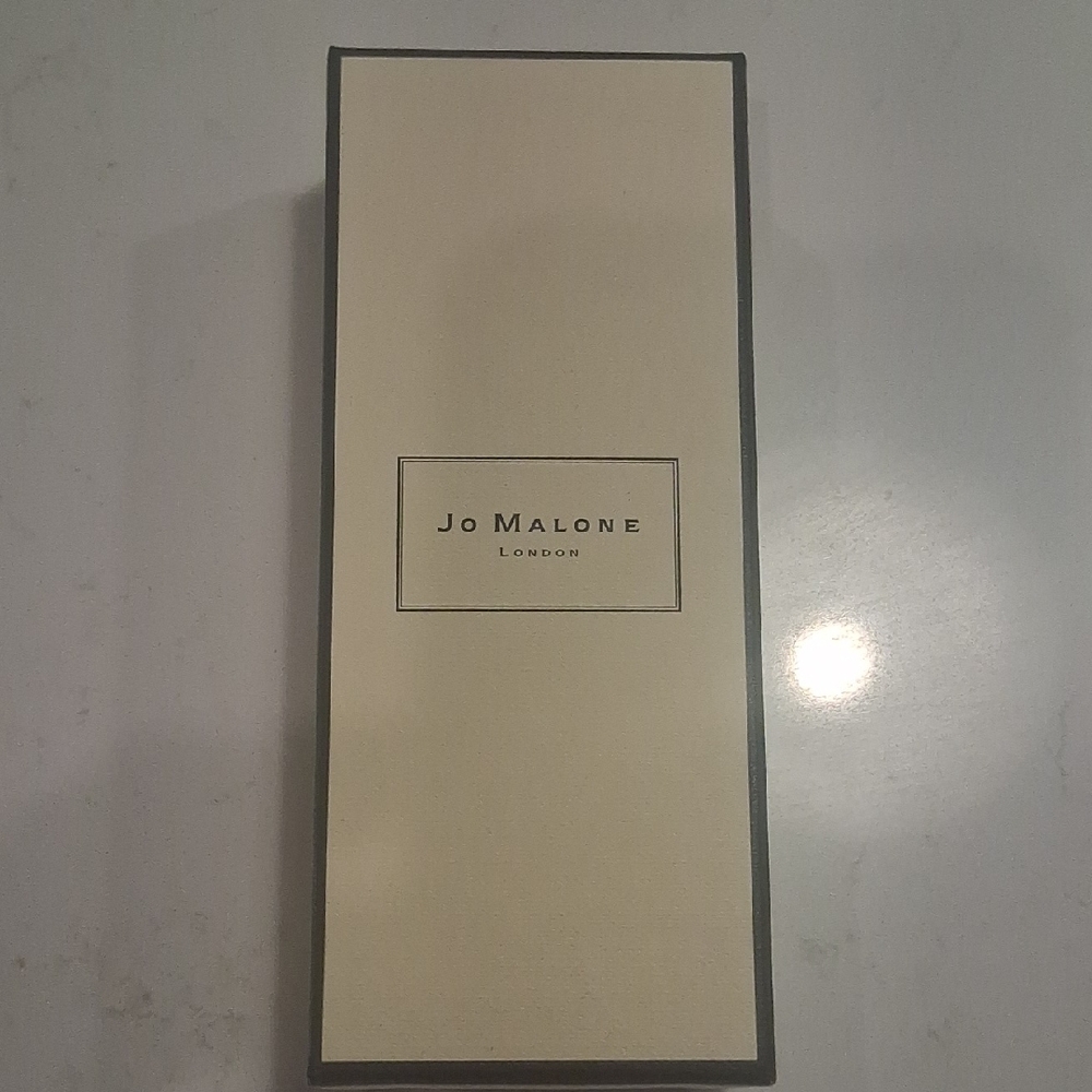 Jo Malone Cream Box with Black Trim